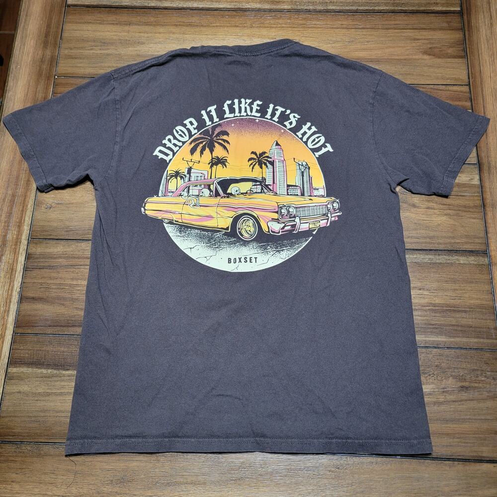 BoxSet Dark Brown Unisex Tee "Drop It Like It's Hot" - Size Medium
